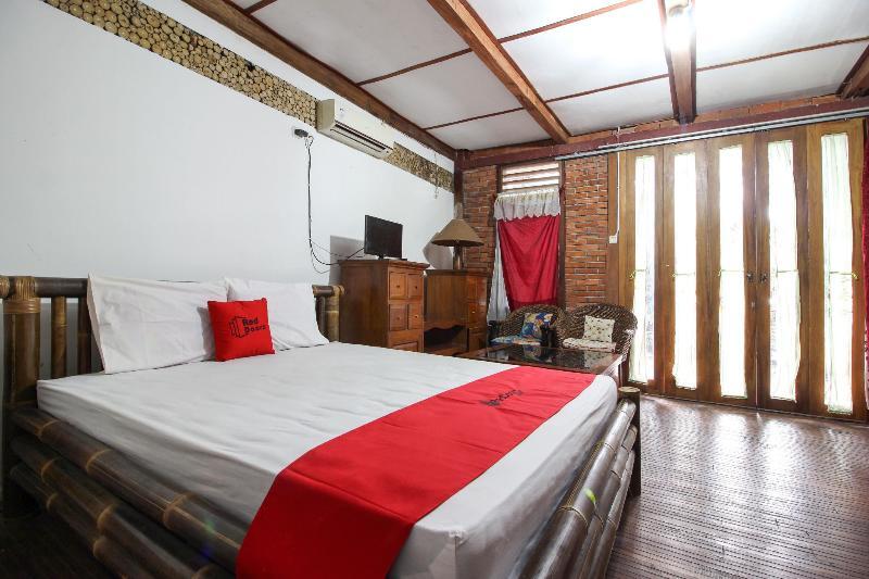 Reddoorz Near Rumah Sakit Wirosaban Salakan Exterior photo